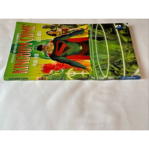 Kingdom Come (2008 Trade Paperback)/Mark Waid and Alex Ross - DC COMICS - Picture 3 of 10